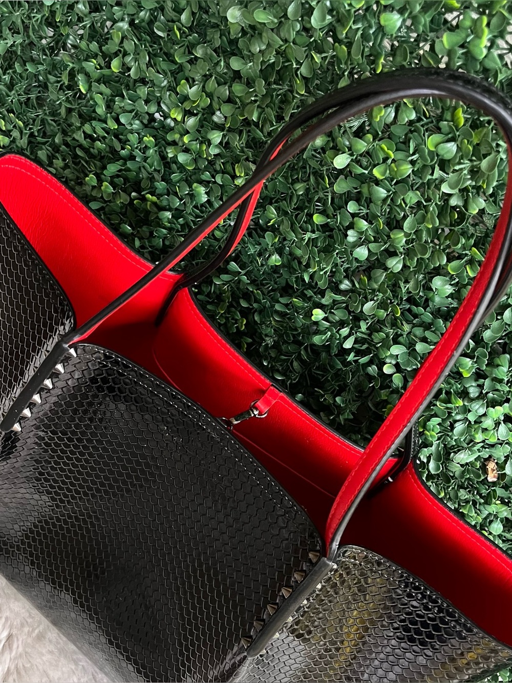 CHRISTIAN LOUBOUTIN Black Large Snake Embossed Cabarock Tote Spiked Shoulder Bag - Picture 4 of 14